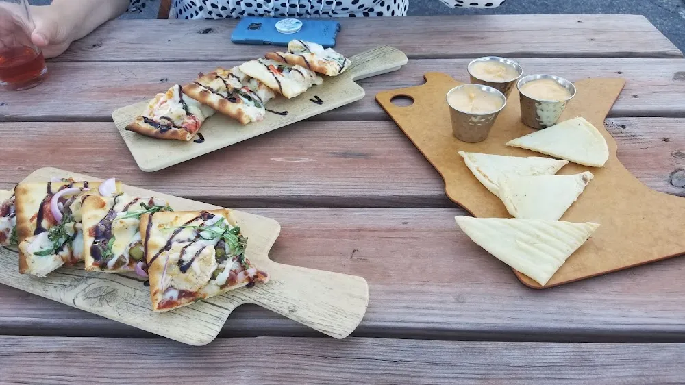 Warm Flatbread with Beer Cheese Chris Pratt Jessica Biel